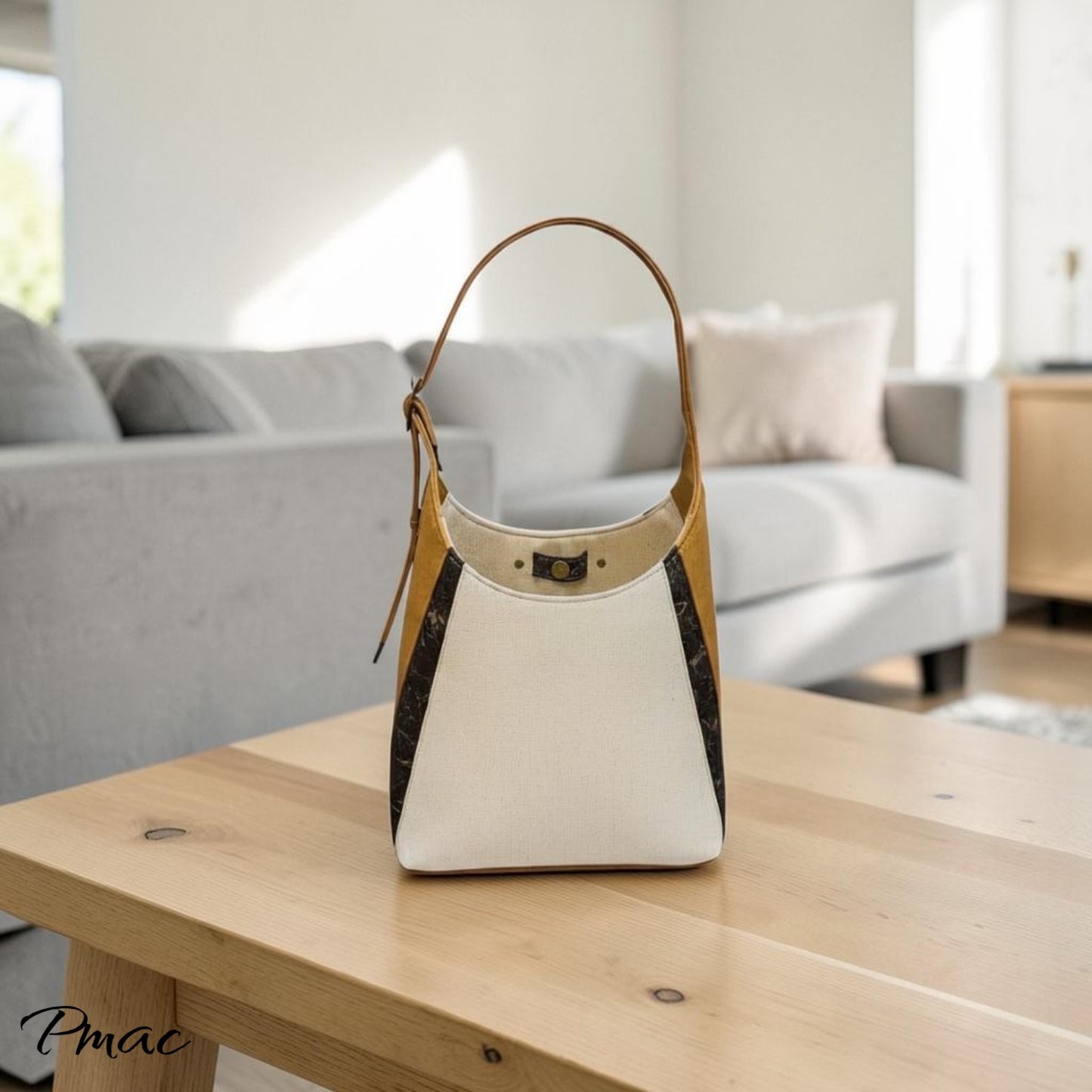 The Tavira Shoulder Bag