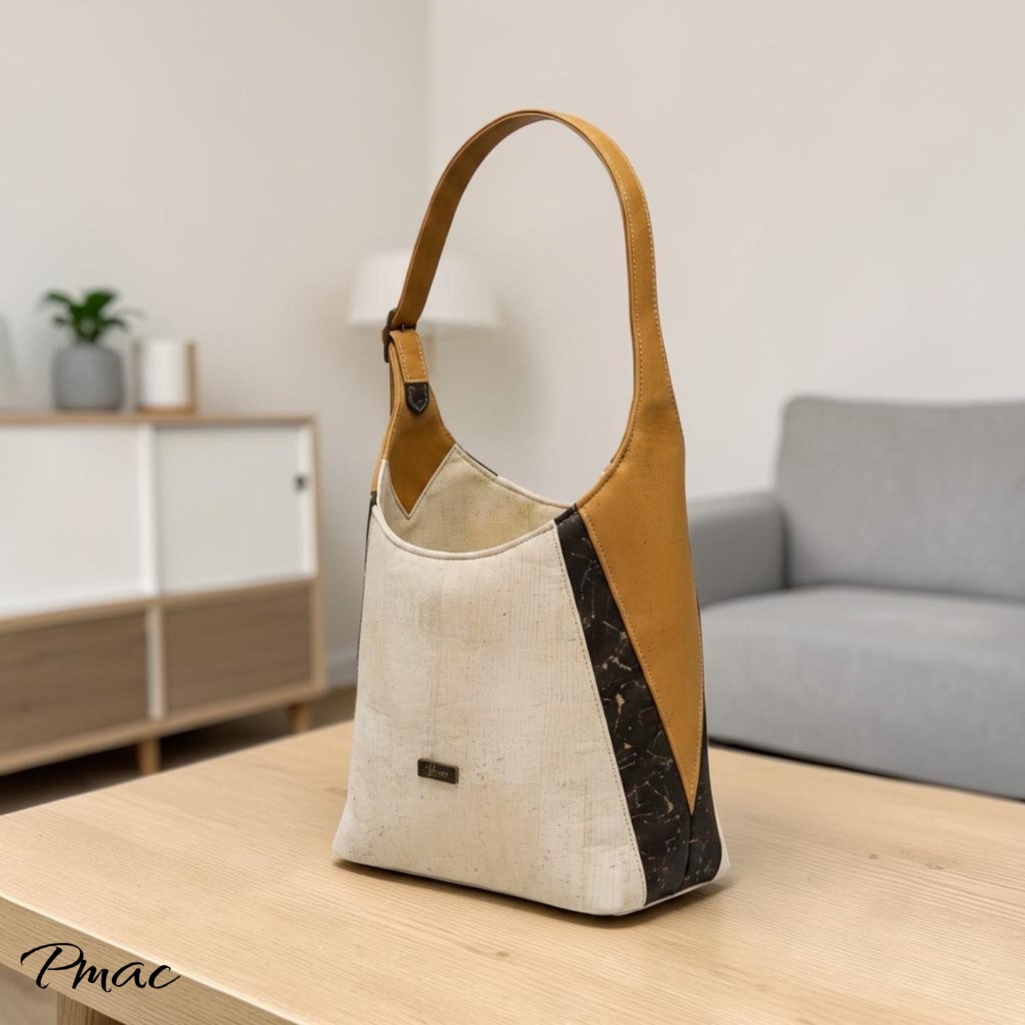 The Tavira Shoulder Bag