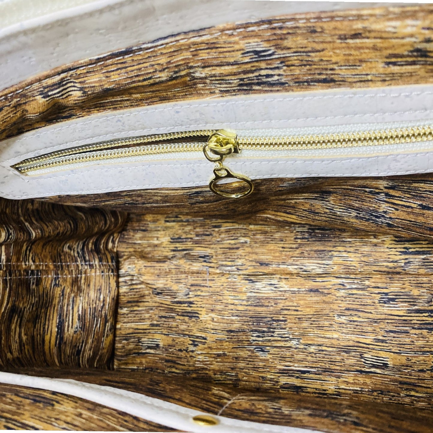 The Sandspire Handbag